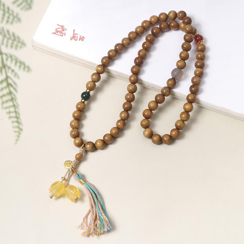 Armband aus goldenem Sandelholzperlen mit Quaste: Unisex Multi-Wrap Rosenkranz im alten chinesischen Stil.