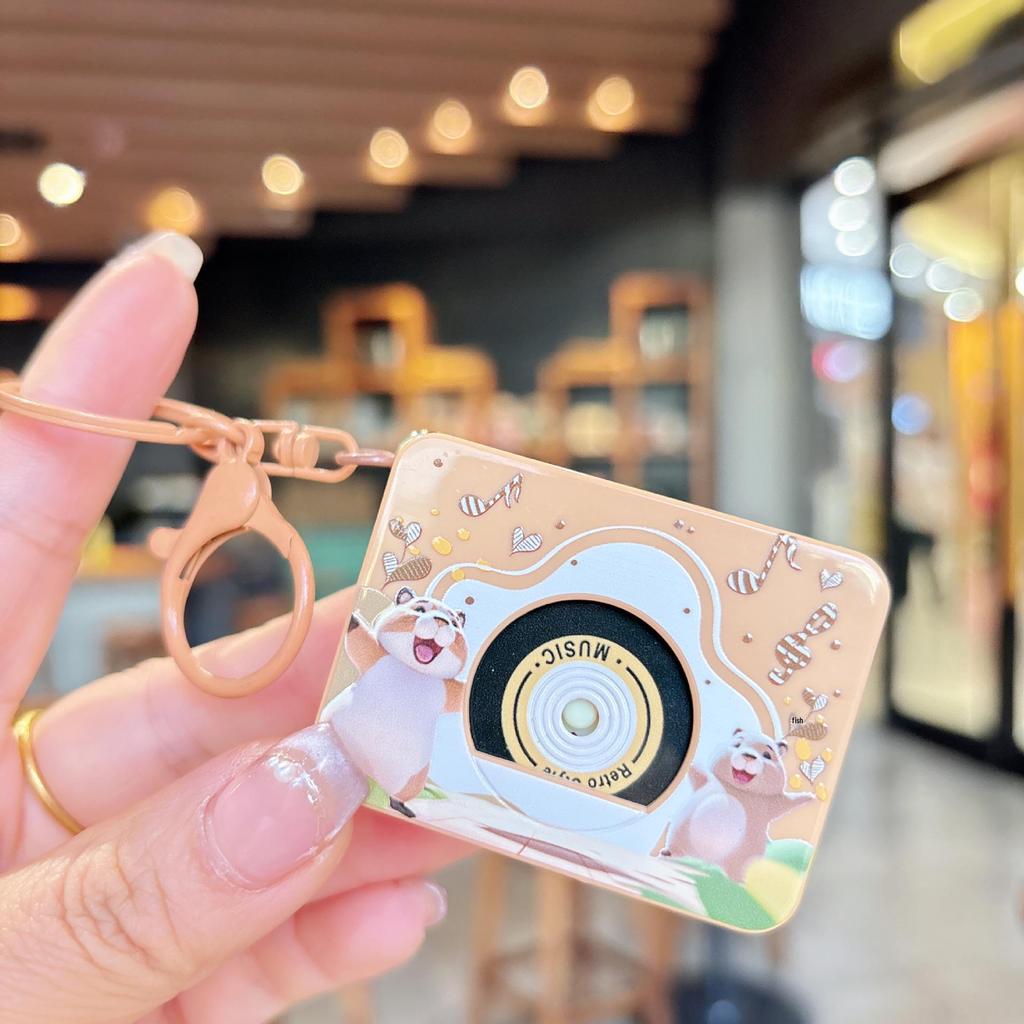 Cartoon-Tier-Plattenspieler-Schlüsselanhänger: Süßer Rucksackanhänger und lustiges CD-Player-Spielzeug