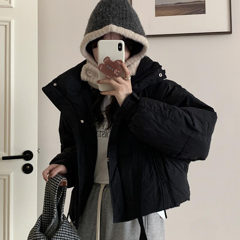 

Девочки носят пуховики с капюшоном, хлопковую одежду, женские короткие куртки-пуховики на осень/зиму 2025 S чёрный