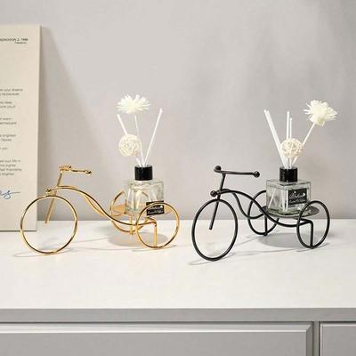 Statue di biciclette moderne, decorazioni in ferro, porta aromaterapia creativo per ciclisti, ideale per casa, ufficio, soggiorno e tavolo da pranzo.