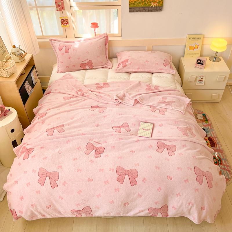 Cartoon Cute Bear Throw Blankets Super Soft Fluffy Lightweight Comfortable Flannel Couch Bed Blanket for All Season Kids Gifts