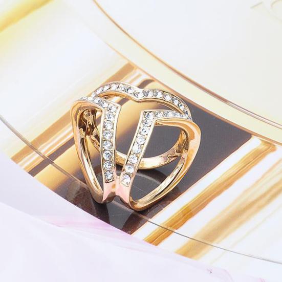 Fashion Tri-circle Scarf Women Ring Shawl Buckle Brooch Clip Jewelry Accessories