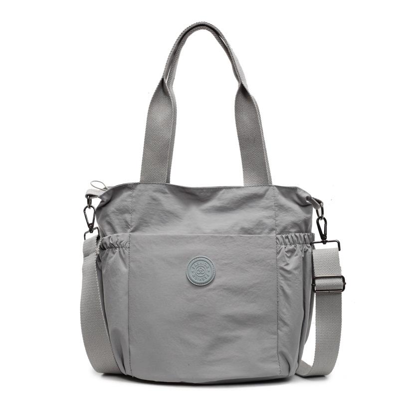 

Простая наплечная сумка Новая универсальная нейлоновая ткань Высококлассная сумочка Легкая нейлоновая сумка Сумка через плечо женская 2025 серый