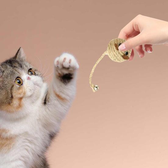 Natural Sisal Toy for Cats Handwoven Sisal Balls Mice Toys with Feather/Bell Interactive Cat Scratcher Chew Toy for Kitten Kicker
