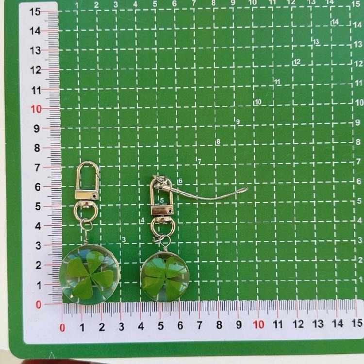 Elegant Four Leaf Clovers Hanging Charm Beautiful Large Four Leaf Clovers Pendant Keyrings Delicate Keychain Accessory
