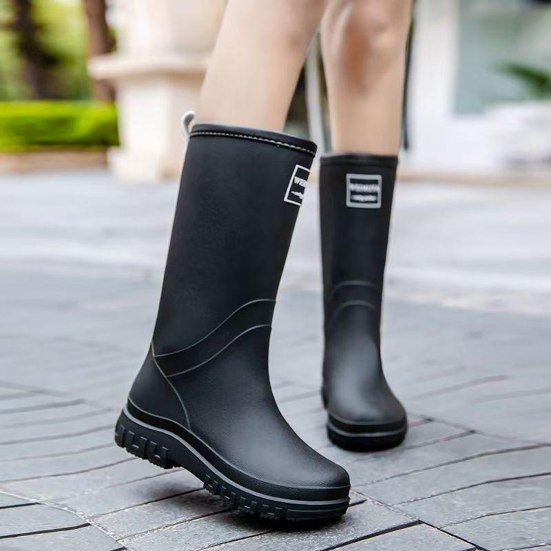 Woman Four Seasons Thick Sole High Top Rain Boots Round Toe Non Slip Waterproof Fashionable Outdoor Work Boots Wash the Car Shoe