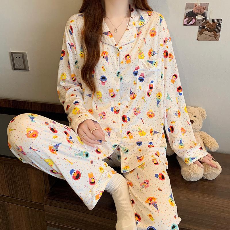 Plaid Long Sleeve Pajama Set with Pants – Spring & Autumn Style, Comfortable Home or Dorm Wear, Suitable for Outdoor Use