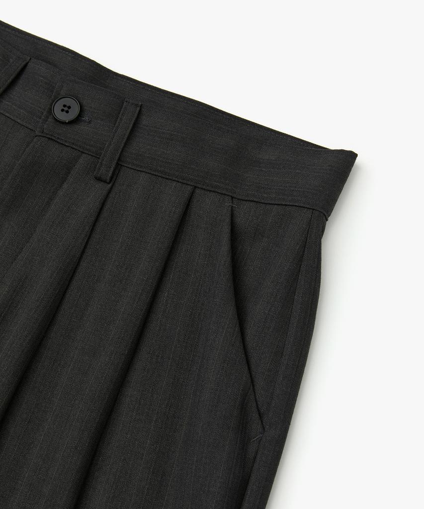 COFWI Melsa Double-Pleat Striped Wide Slacks Dark Gray