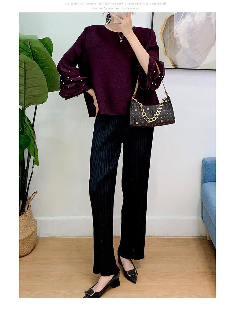 Damen Plissee Oberteil mit ausgestellten Ärmeln und Perlen-Rundhalsausschnitt