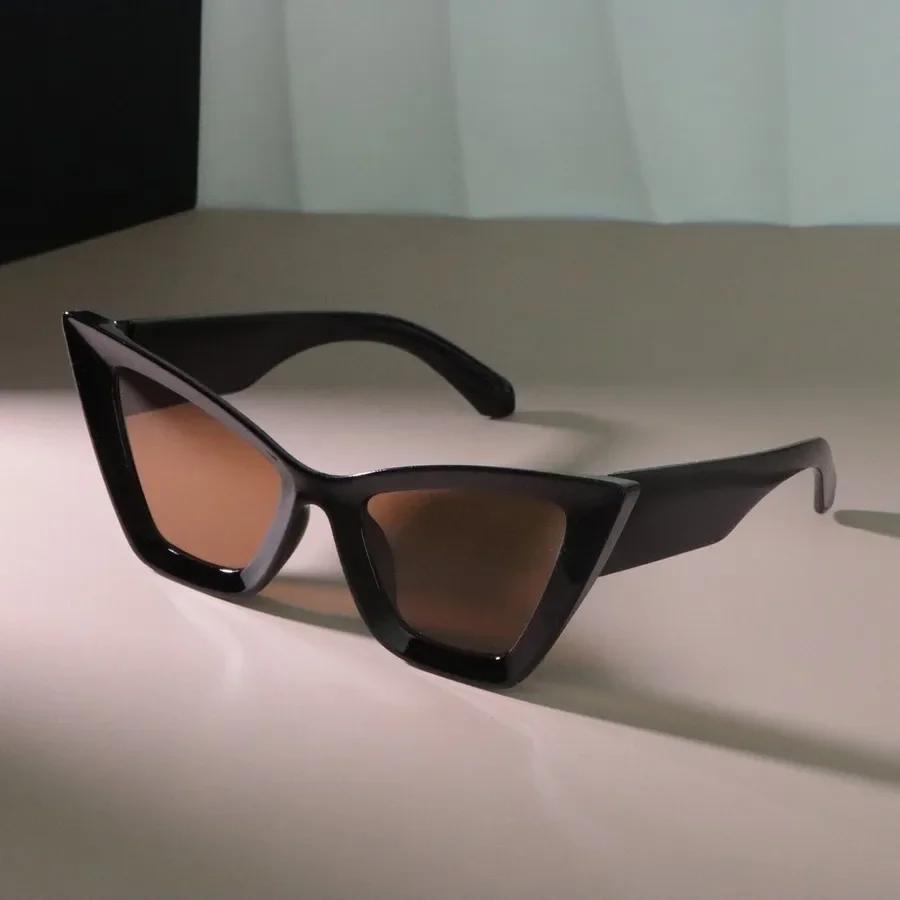 

Stylish Cat Eye Sunglasses Women Men Vintage Brand Mirror Lens Simple Sun Glasses Female Male Cool Colors Other