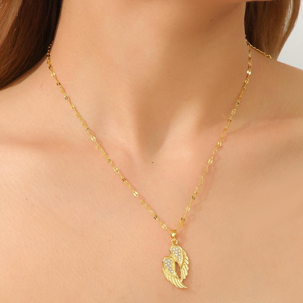 Luxury Angel Wings Pendant Necklace