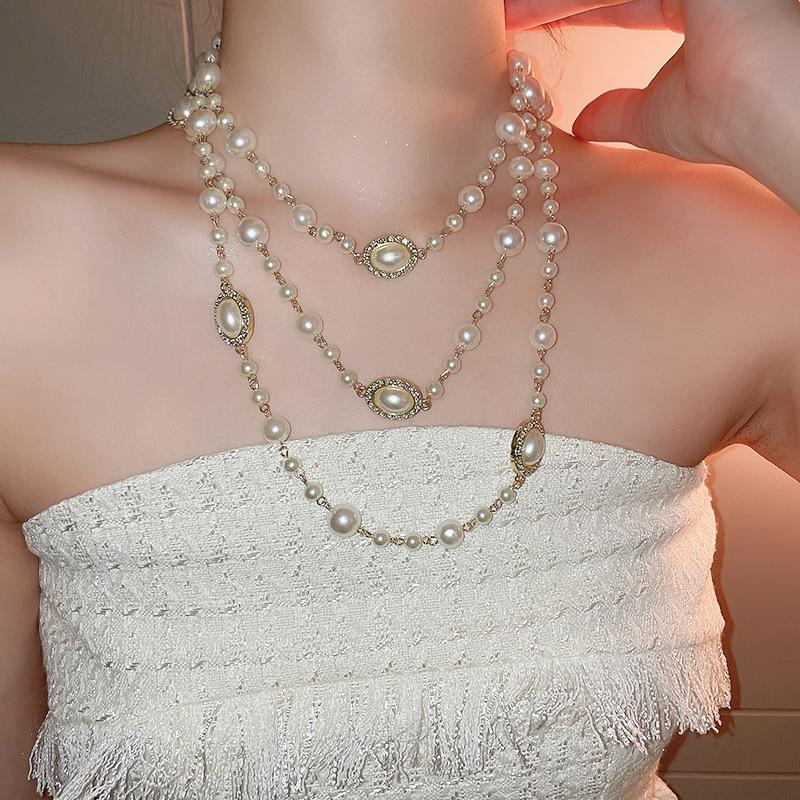 Elegant Minimalist Long Pearl Necklace - French Light Luxury High-End Women's Sweater Chain