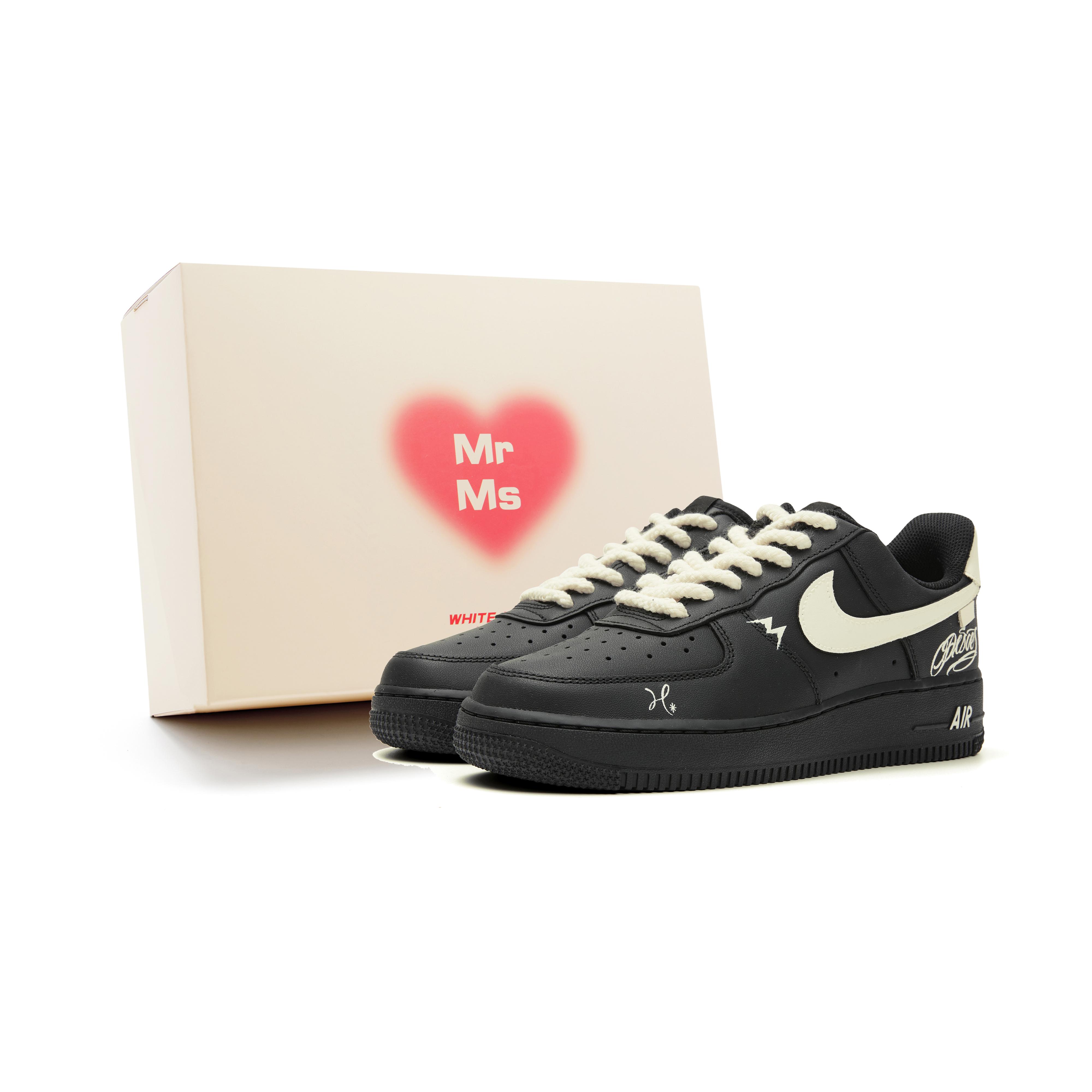 

Nike Air Force 1 Abrasion Resistant Slip Resistant Low top Skateboard Shoes Unisex Beige Black CW2288-001(Team44-) 35.5