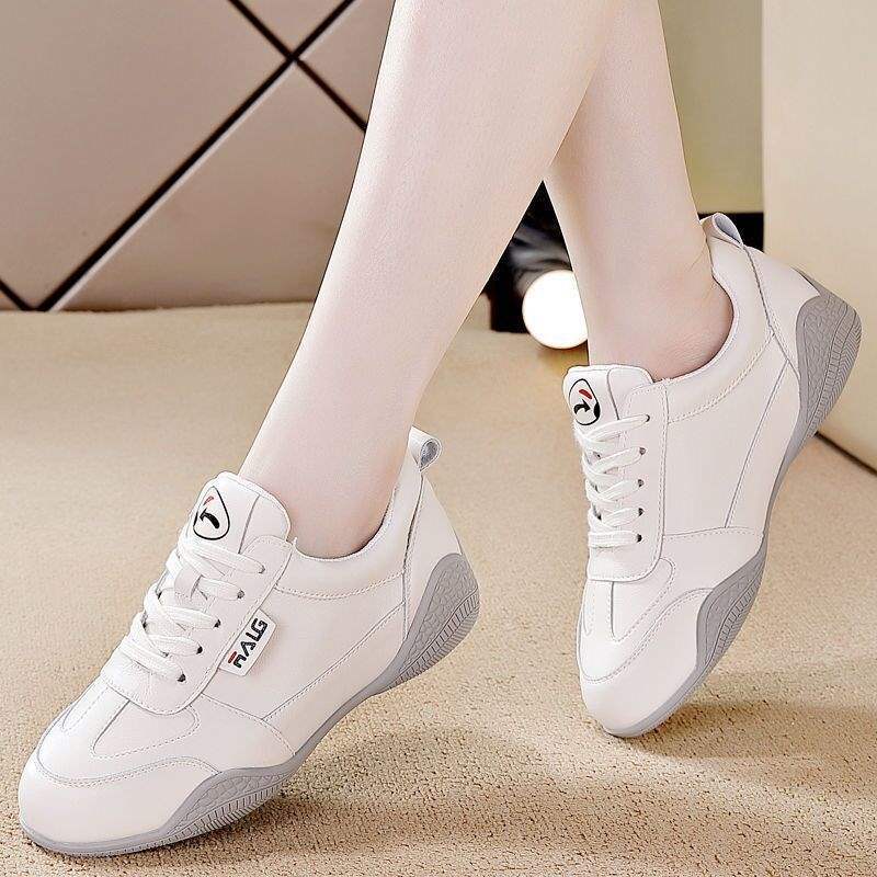Shoes Spring and Autumn Leather Surface Breathable Sneakers Flat Shoes Running Travel 36