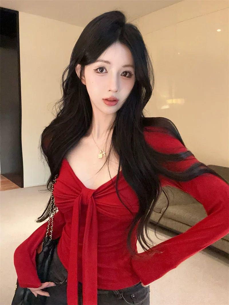 

Sweet & Spicy Bowknot Long Sleeve Slim-Fit T-Shirt with Chest Pads Large темно-серого
