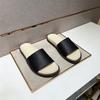 Luxusmarke Herrenschuhe Modische Hausschuhe Handgefertigte Ledersandalen Strand-Slides Litschi-Körnung Leder Rutschfeste Sohle Urlaubsgeschenke