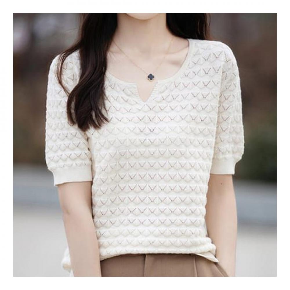 Navava Simple Daily Punching Trim Neck Short Sleeve Knit Tee Nk2020