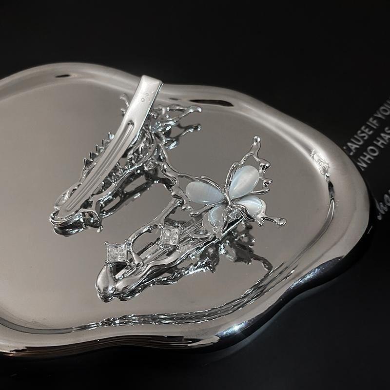 Liquid Indifferent Cat's Eye Butterfly Metal Hair Clip for Women - Exquisite Side Duckbill Hairpin Accessory