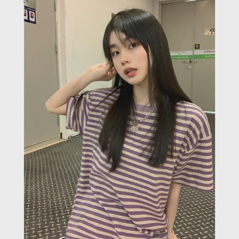 Women's 2024 Summer Korean Striped Short-Sleeve Loose T-Shirt - Trendy Round Neck Pullover.