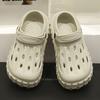 Dicksohlige Lochschuhe Herren Sommerbekleidung rutschfeste Strand coole Slipper lässige atmungsaktive weichsohlige EVA Taschenkopf-Slipper