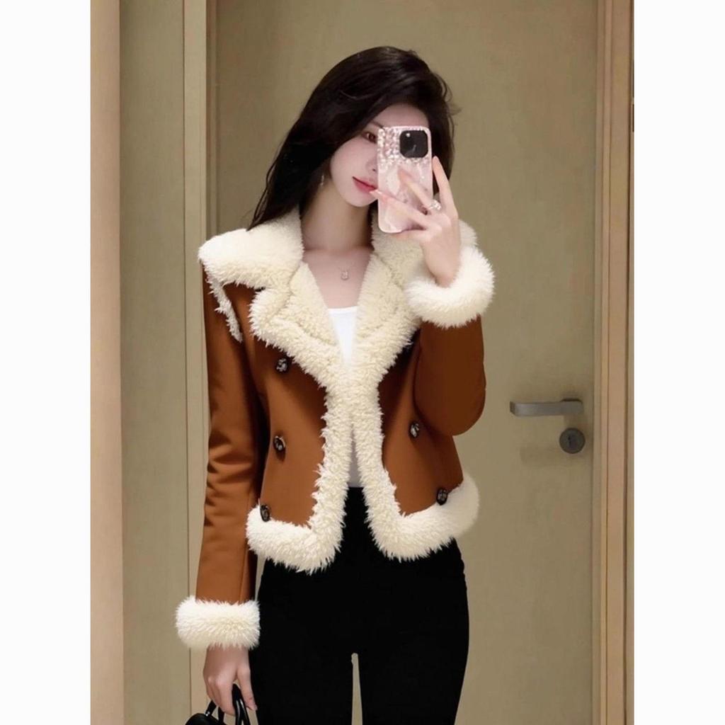 Women's Stylish Brown Shearling Coat - Chic, Thick, and Warm Winterwear.