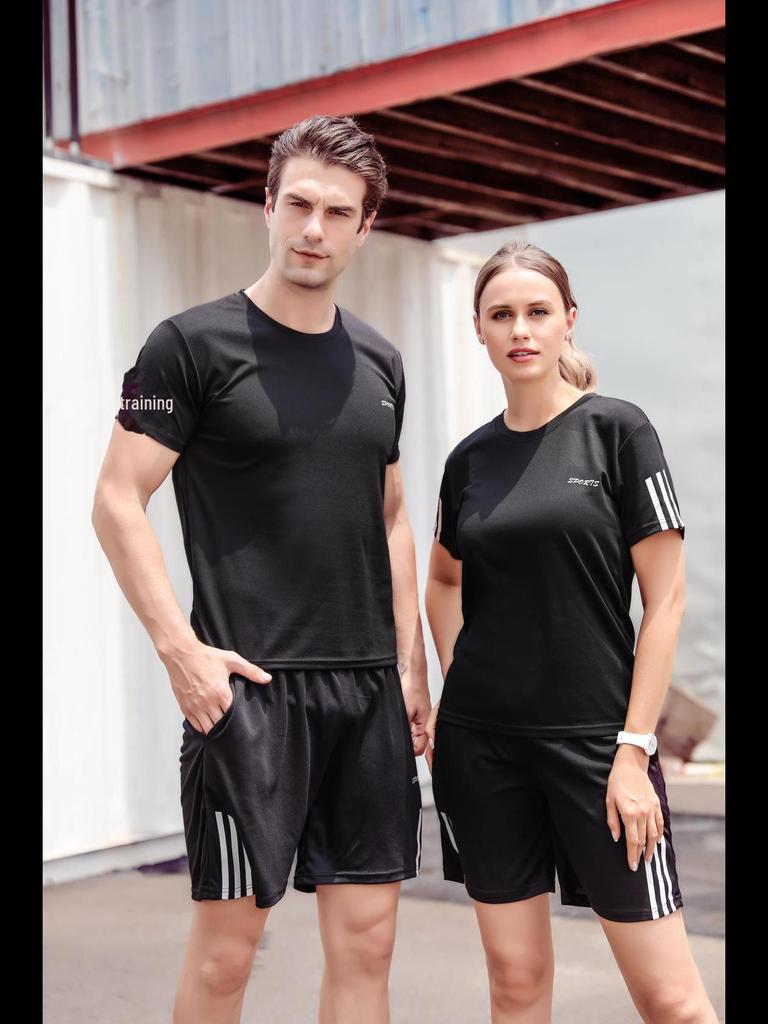 Men's Summer Gym Running Set: Loose-fit Quick-drying T-shirt with Round Neck and Printed Design.