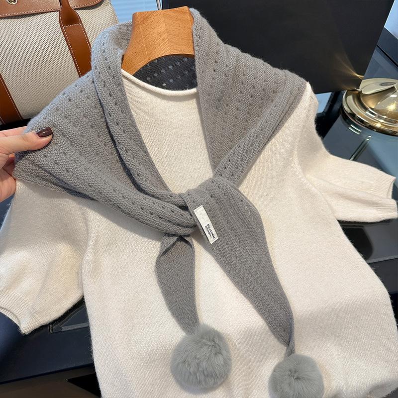 100% Wool British Triangular Scarf Scarf for Women Head Scarf Knitted Scarf Warm Soft Cashmere Poncho Echarpe Stole Party