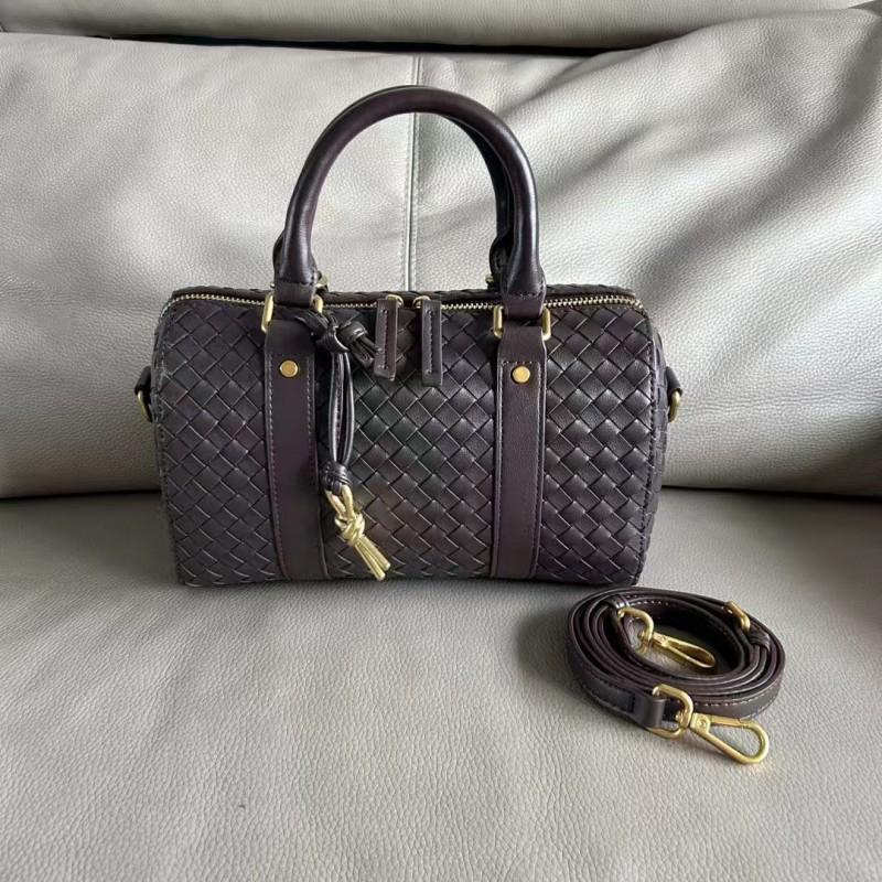 2024 Business Commuter All-matching Diamond-grid Cowhide Knitted Cross-shoulder Pillow-carrying Handbag