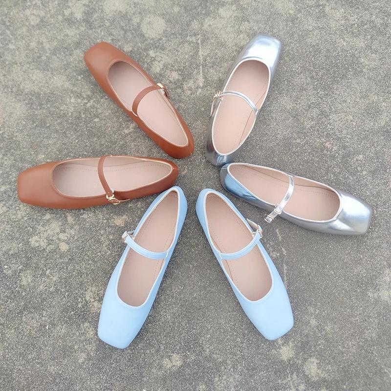 2025 Spring New Retro Women Flat Ballet Shoes Fashion Sneakers Square Toe Ladies Casual Mary Jane Slingback Shoes Designer Shoes