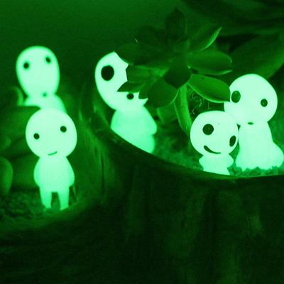 20 ks Svítící Elfové Mini Figurky Dekorace do Akvária Kodama Svítící ve Tmě Figurky Zahradní Mikro Květinové Pěstební Krajinné Ozdoby