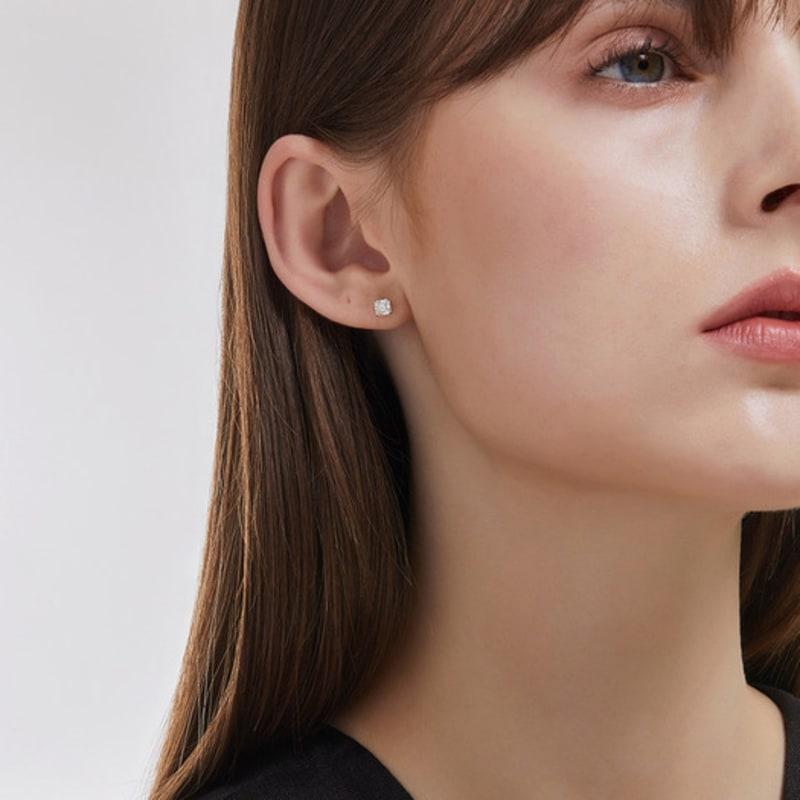 DIDIER DUBOT Signature D Gold Single Earring JDREW4S76SC