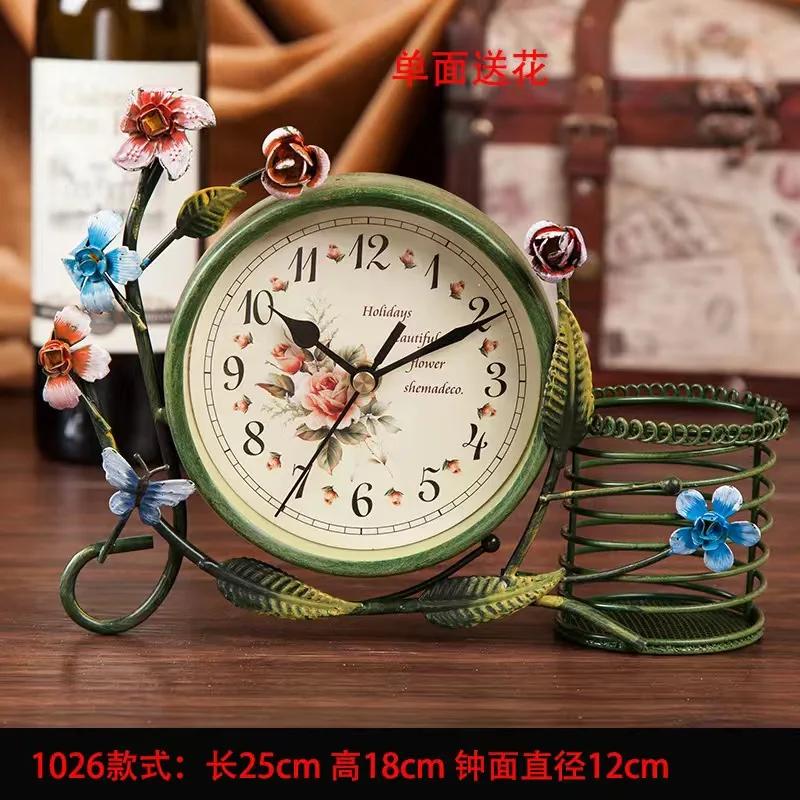 Creative Iron Home Decoration with Flower Vine Best Gift for Children Girl Beauty European Style Vintage Mute Table Desk Clock