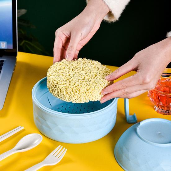 Noodle Bowl with Lid And Handles Double-Layer Insulated Microwave Ramen Bowl Set with Chopsticks Spoon