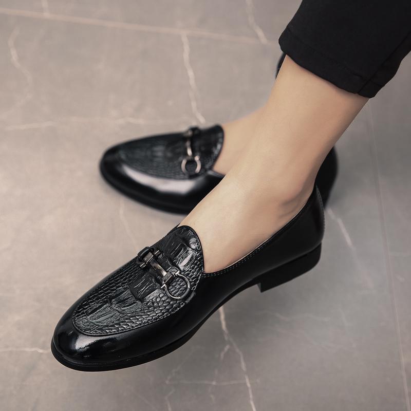 New Fashion Crocodile Pattern Leather Gentleman Stress Shoes Men Business Driving Shoes Loafers Chaussure Party Flats Dress Shoe