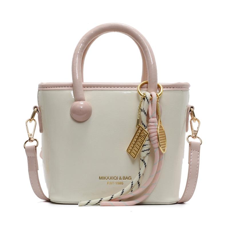 Spring and Summer Fashion New Creamy Simple Portable Bucket Bag Korean Version Casual Commuting Versatile High-end Messenger Bag