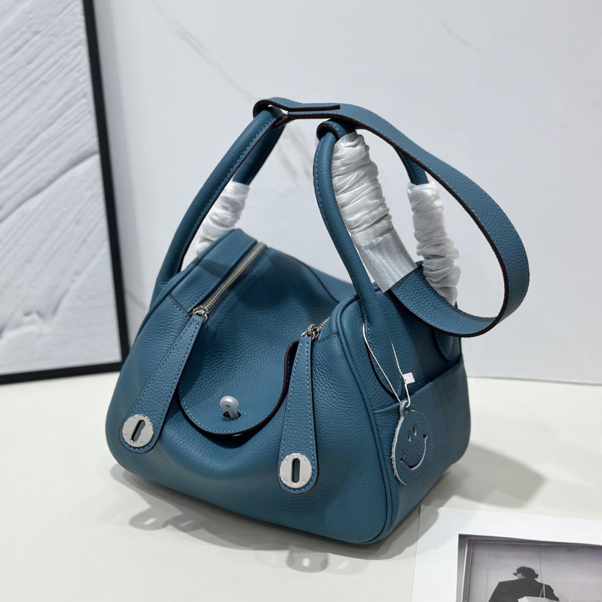 

Женская сумка Lindy из натуральной кожи с узором Palm 2024 года — стиль доктора, переносная сумка через плечо и сумка-мессенджер 29 cm