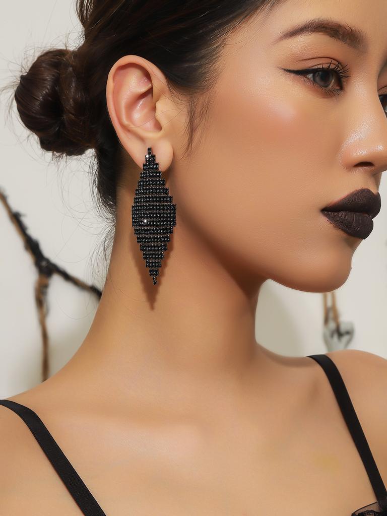 Stylish black electrophoresis long fringed earrings