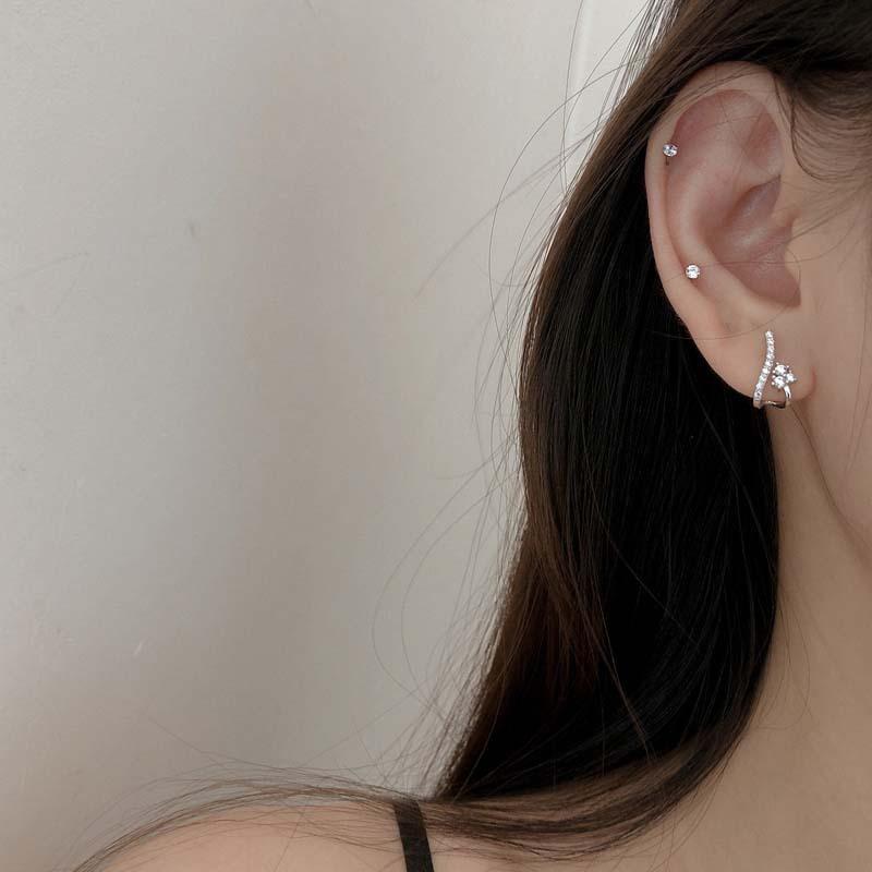 

S925 посеребренные серьги, дизайнерские серьги с богиней и веерами, женские корейские темпераменты, простые, холодный ветер, маленькие U-образные серьги со вспышкой