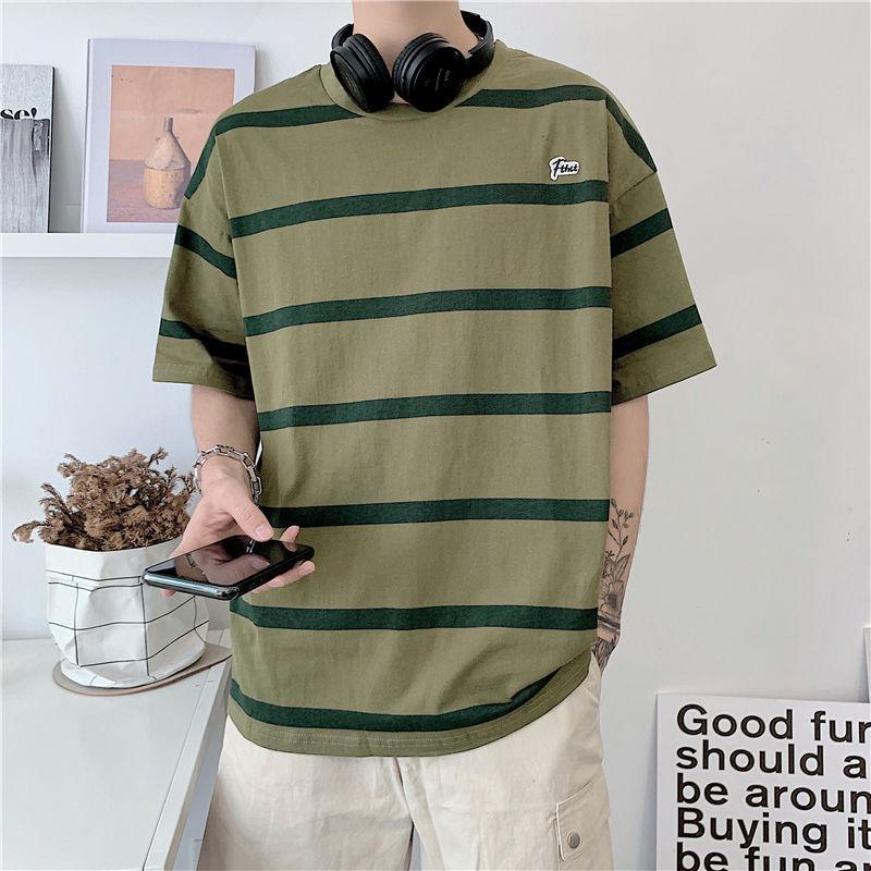 Letní pánské tričko s krátkým rukávem Volné a všestranné Studentský trend Móda Top s polovičním rukávem Prodyšné a absorbující pot Kulatý výstřih Pruhované pulovry