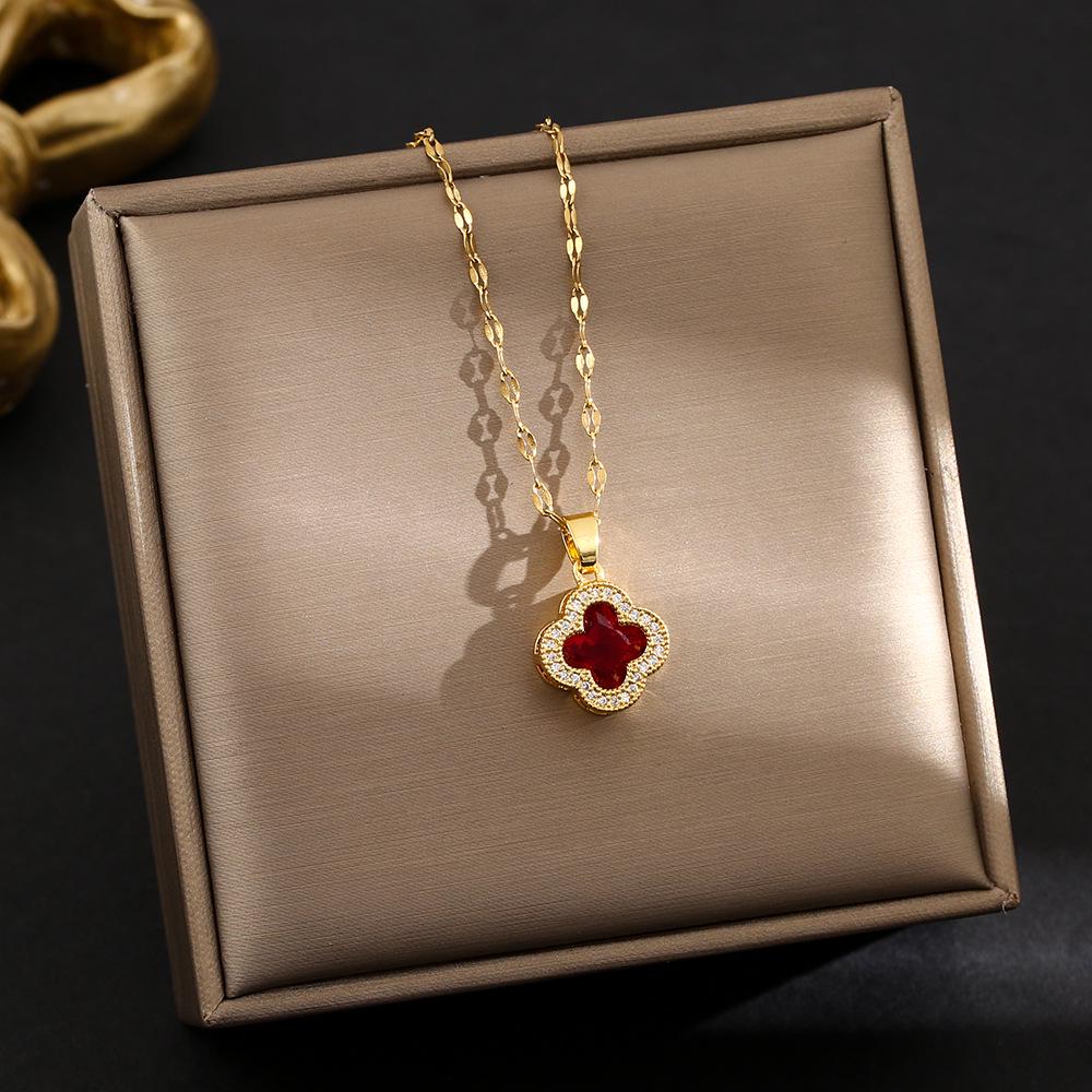 Elegant Gold-Plated Chinese-Style Four-Leaf Clover Necklace with Imitation Hetian Jade Pendant for Women