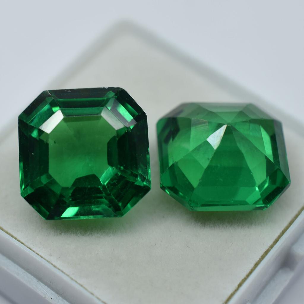 NATURAL Tsavorite Garnet Green SQUARE Cut 18.46 Ct   Loose Gemstone Pair