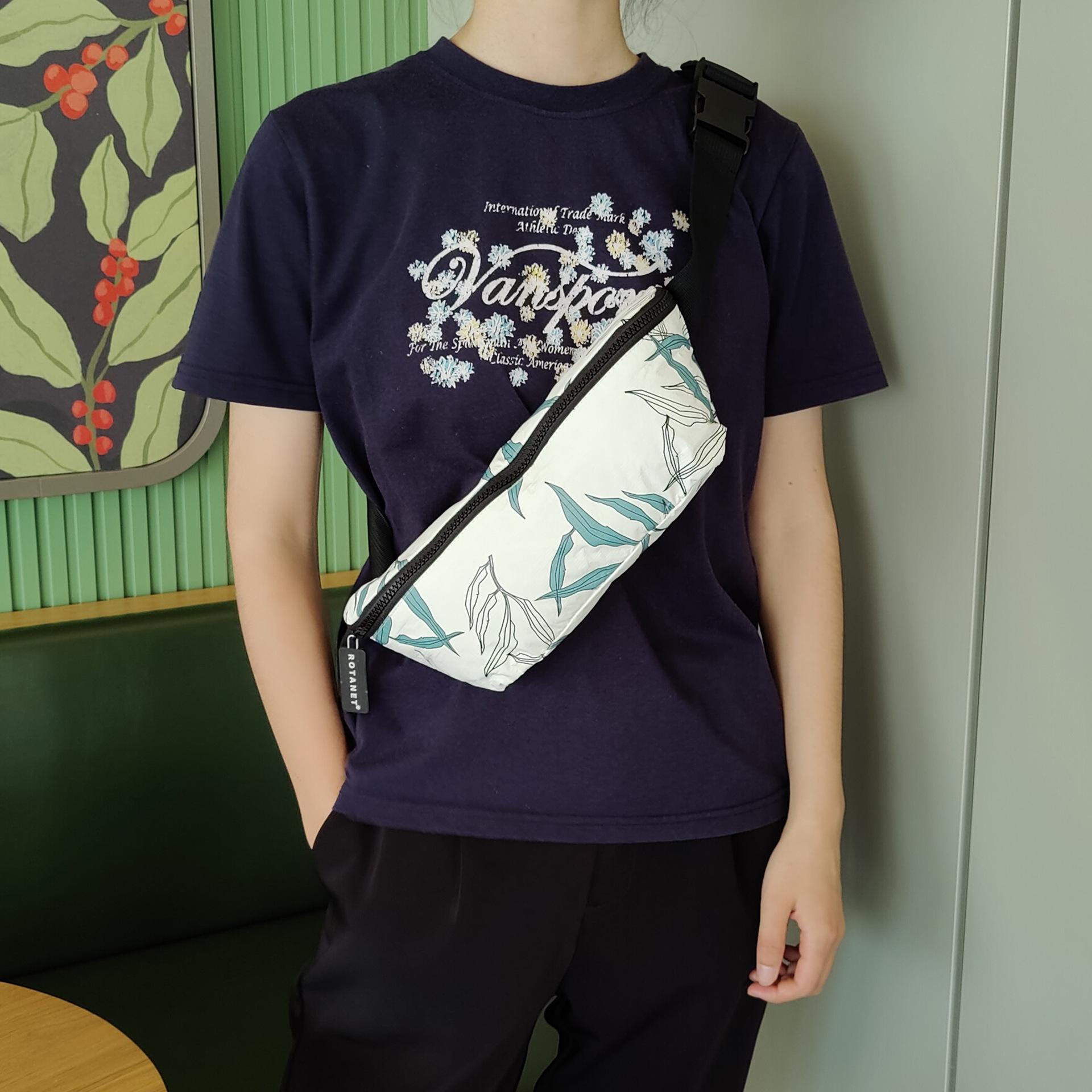 

Premium textured breast bag, literary women s tear-resistant new fashion ultra-light niche messenger bag, environmentally friendly waterproof light