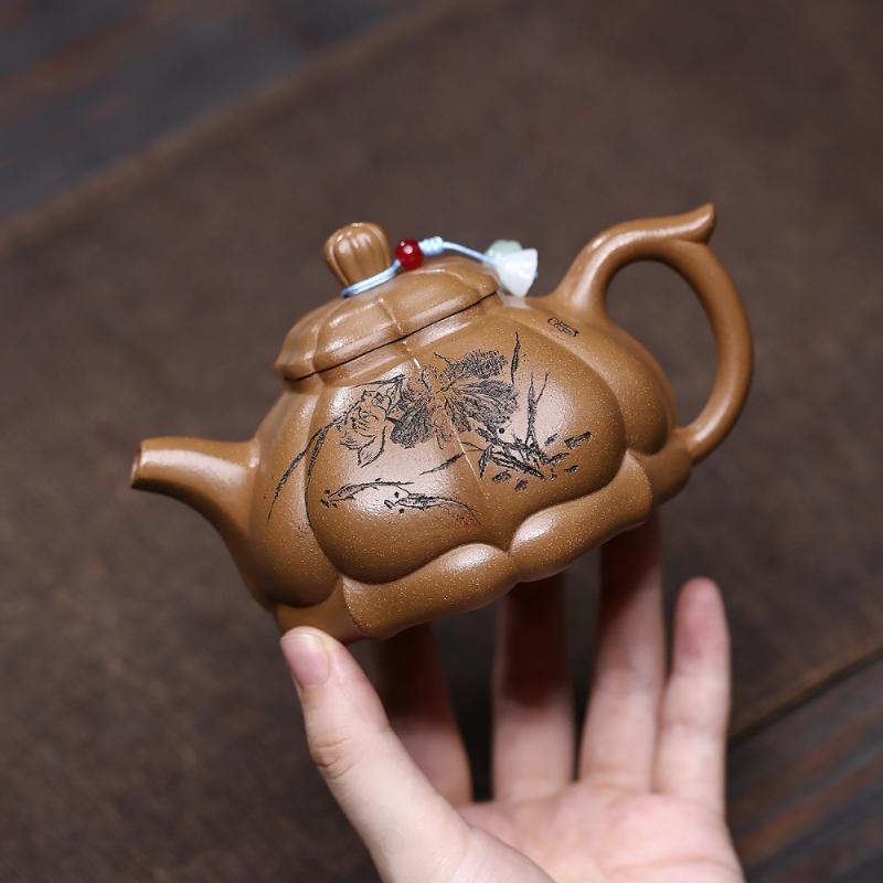 

250ml Ancient Yixing Purple Clay Teapots Master Handmade Rib Pot Raw Ore Downhill Mud Kettle Chinese Zisha Tea Set Supplies Gift