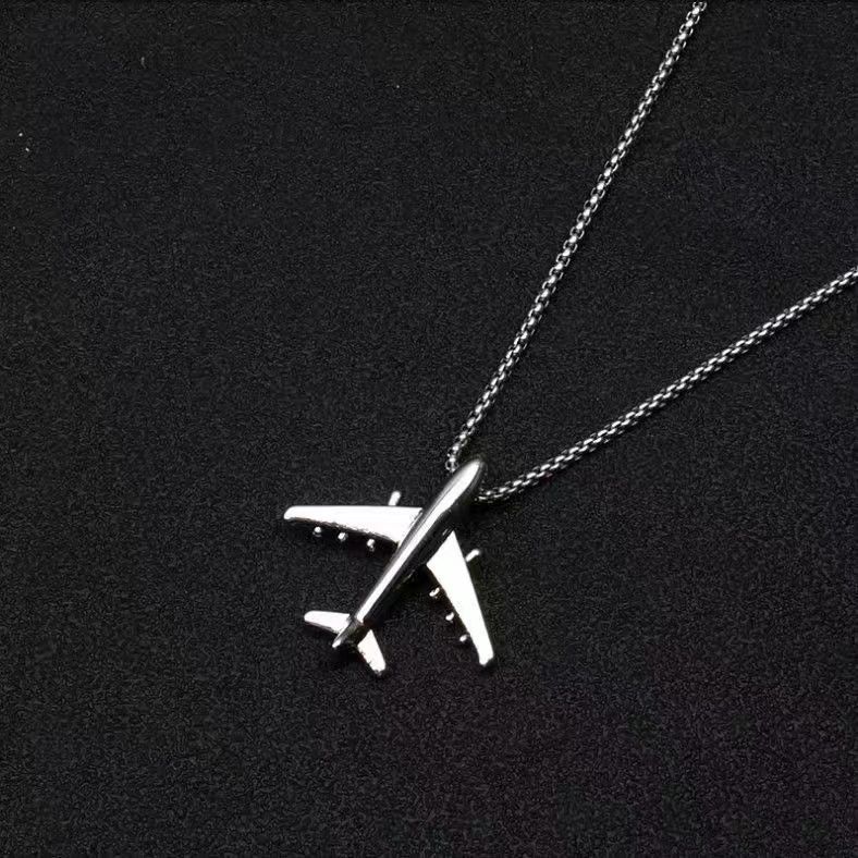 Hip Hop Airplane Pendant Titanium Steel Necklace, Men's Simple and Fashionable Versatile, Neck Chain, Non Fading, Women's Long Sweater Chain
