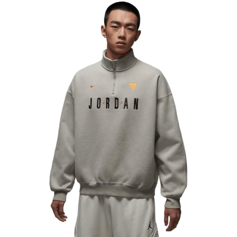 Nike Men s Knitted Sportswear Pullover L