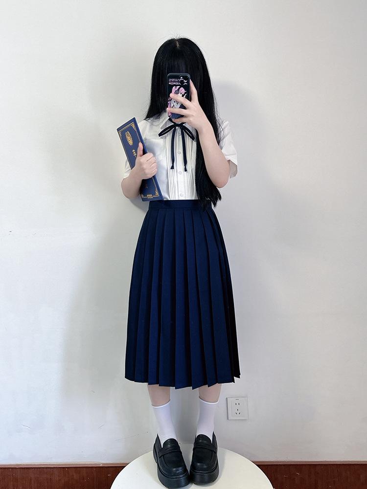 Women's Original Solid Color Pleated Skirt: Short, Medium, and Long Options for Student Graduation Photos
