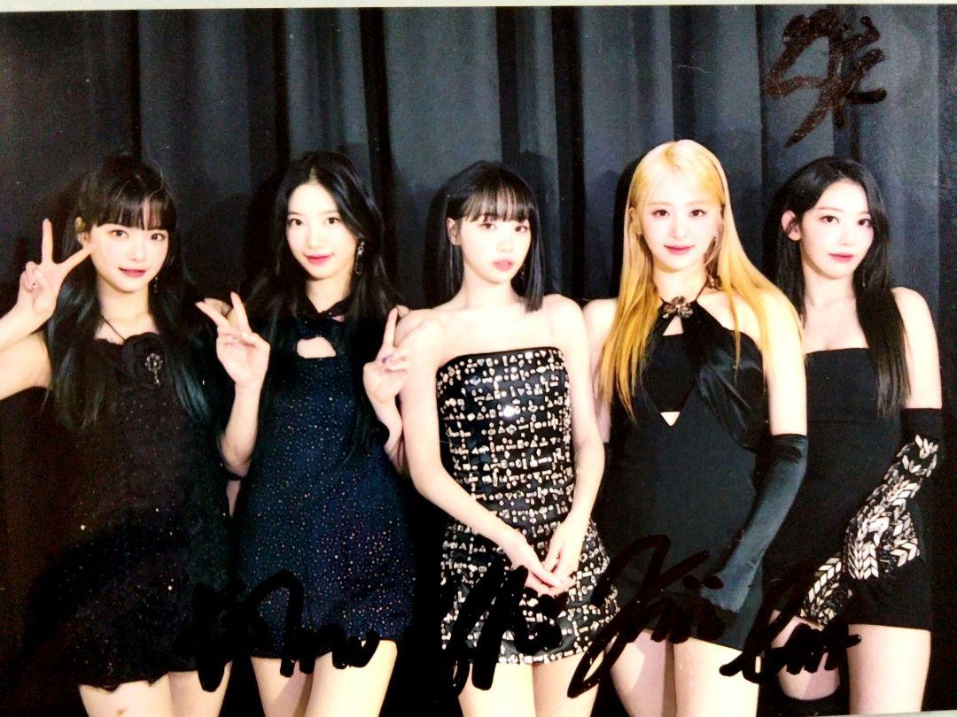 

[Б/У] Распродано...Фото размера L с автографом Люцерафима...3