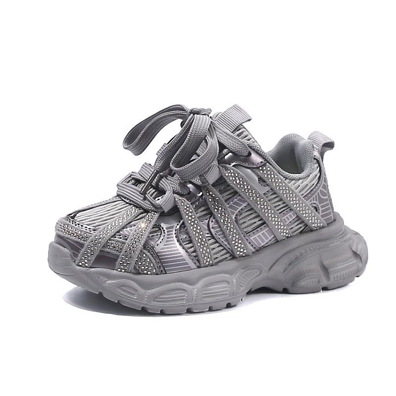 

Spring 2026 Girls Non-Slip Sports Shoes: Durable, Wear-Resistant, Dad-Style Sneakers for Kids 16.9cm (Size 27) срібний