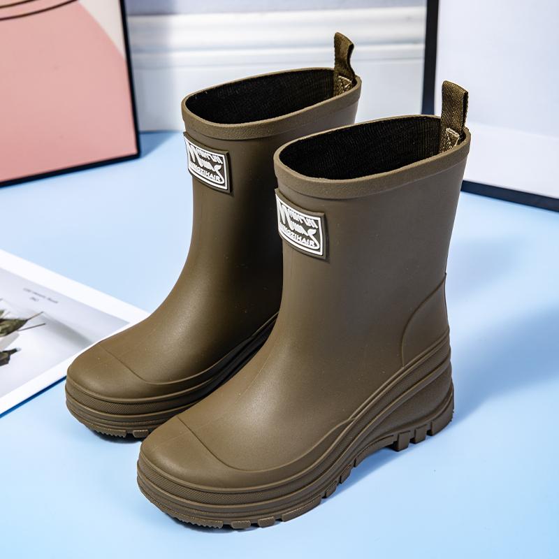 New-style Rain Boots: Waterproof Rubber Shoes for Kitchen Work, Suitable for Adult Women to Wear Outdoor as Water Shoes