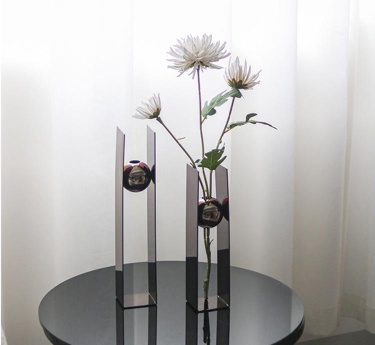 Modern Light Luxury Metal Vase for Dried Flowers, Home & Hotel Decor